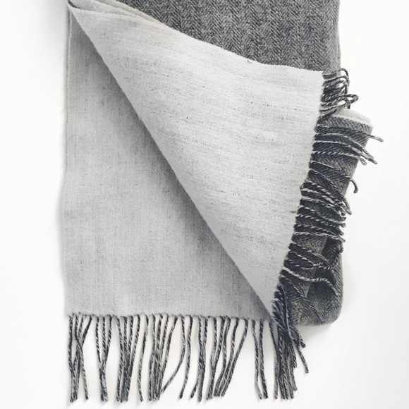 Club Monaco Accessories - Club Monaco scarf.